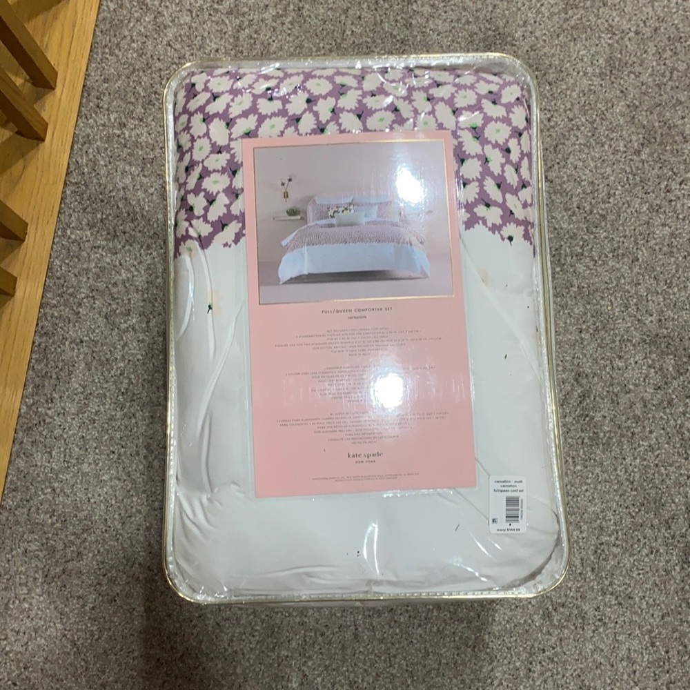 Kate Spade Carnation Comforter Queen bedding - Picture 4 of 6